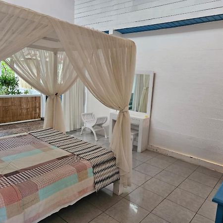 Villa Waru นูซาเลมโบงัน ภายนอก รูปภาพ
