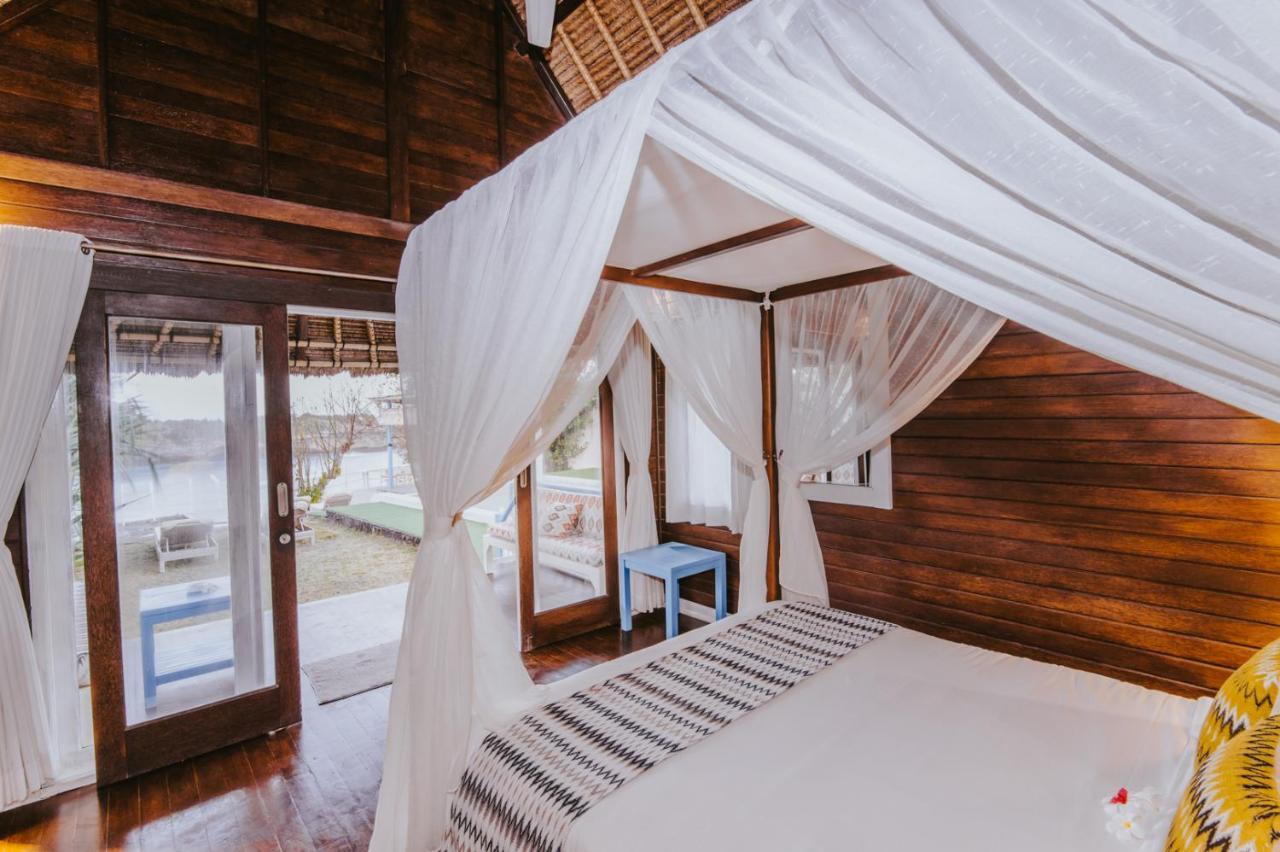 Villa Waru นูซาเลมโบงัน ภายนอก รูปภาพ