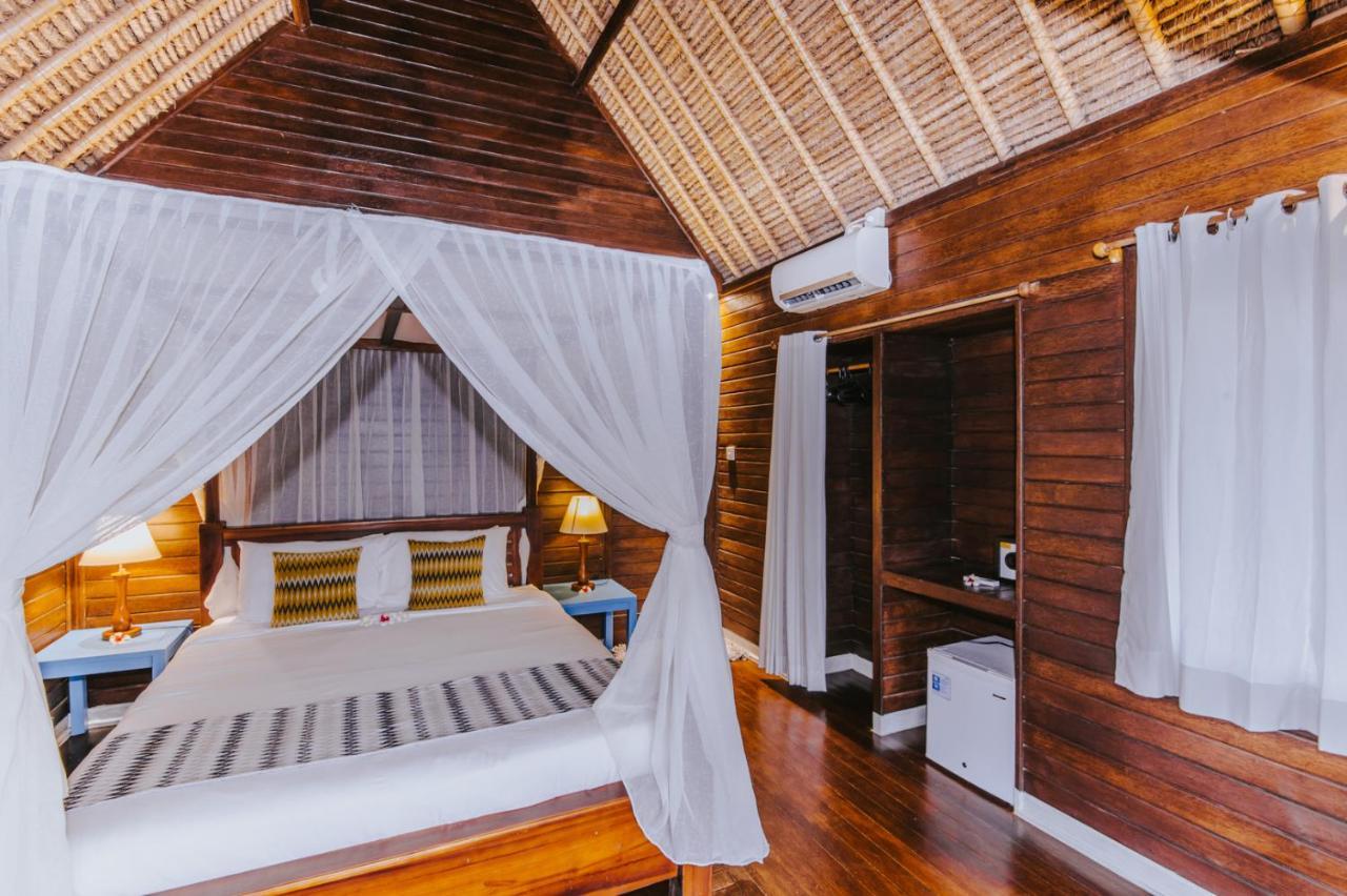 Villa Waru นูซาเลมโบงัน ภายนอก รูปภาพ