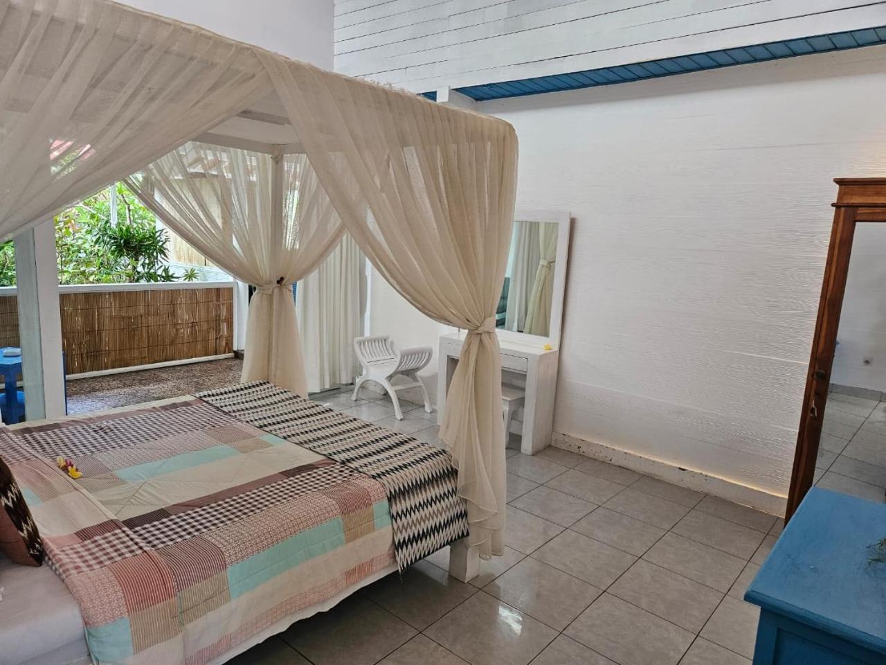 Villa Waru นูซาเลมโบงัน ภายนอก รูปภาพ