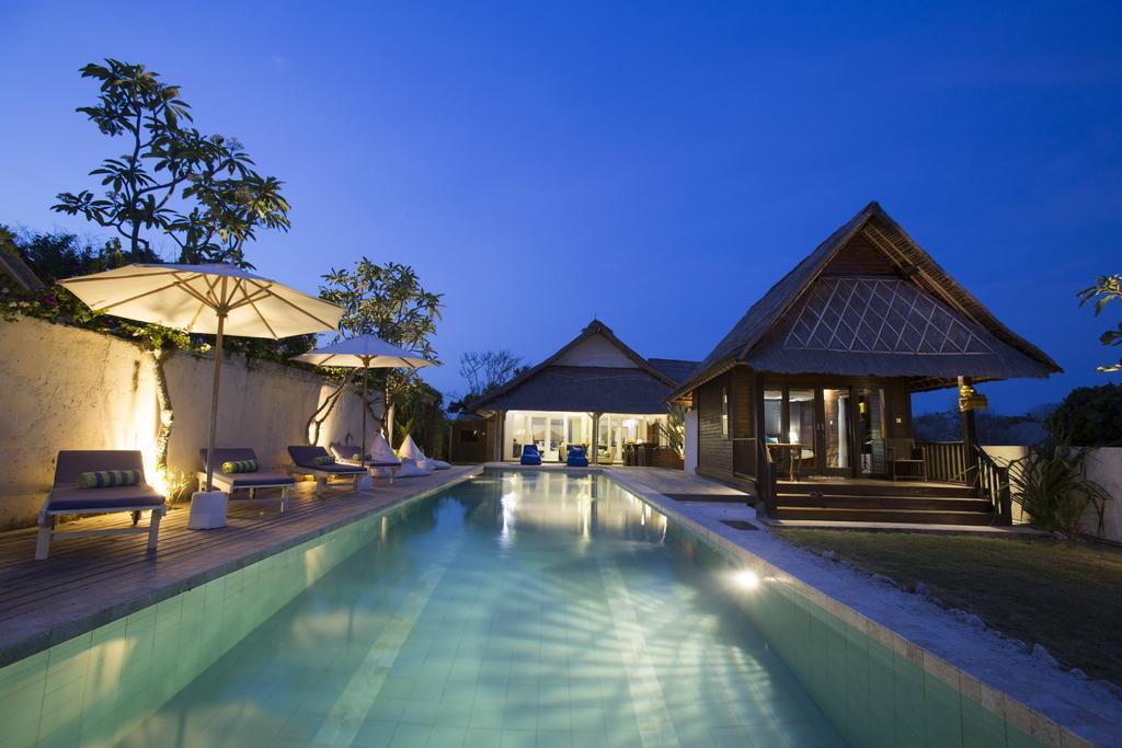Villa Waru นูซาเลมโบงัน ภายนอก รูปภาพ